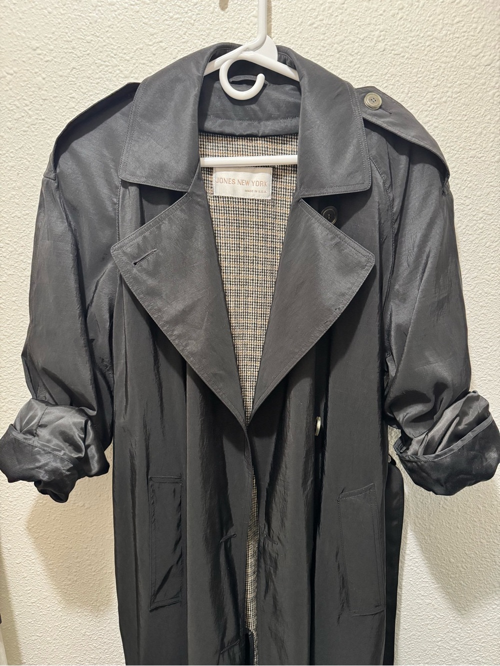Luxury Vintage Jones New York Black Trench Coat